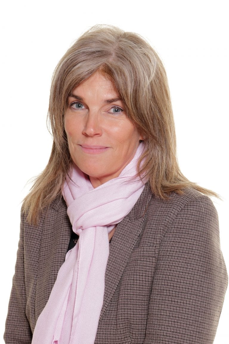 Mrs D. Whitcombe, B.Ed (Hons)